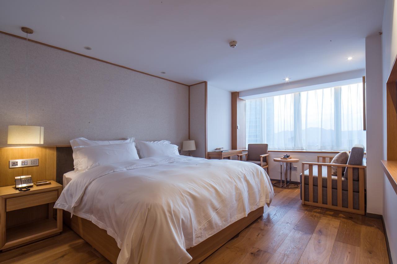 Bai Yun Qin She Boutique Hotel Chongqing Bagian luar foto
